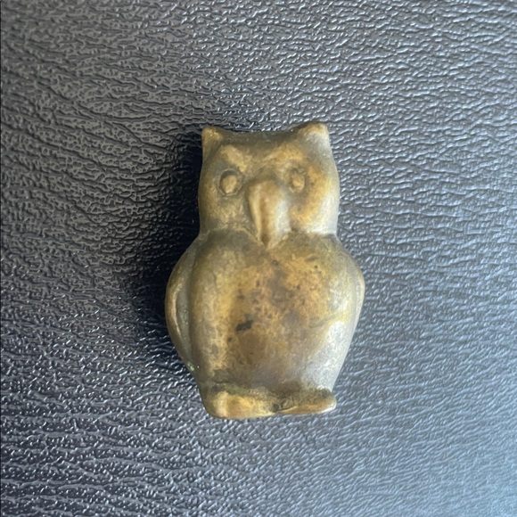 Miniature Owl Solid Brass Hand Carved - Adorable Collectible - Picture 6 of 16